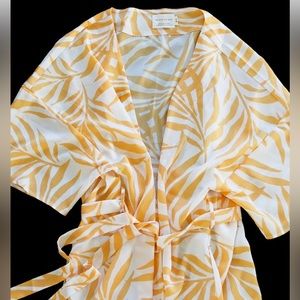 Maison Du Soir Magnolia Luxe Robe NWOT